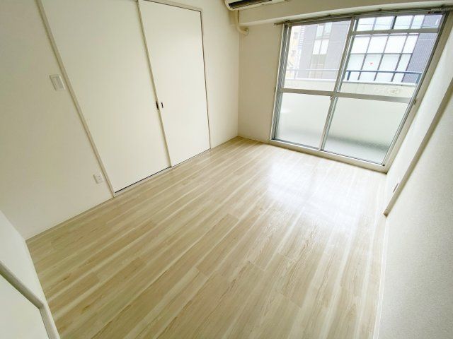ベッドルーム