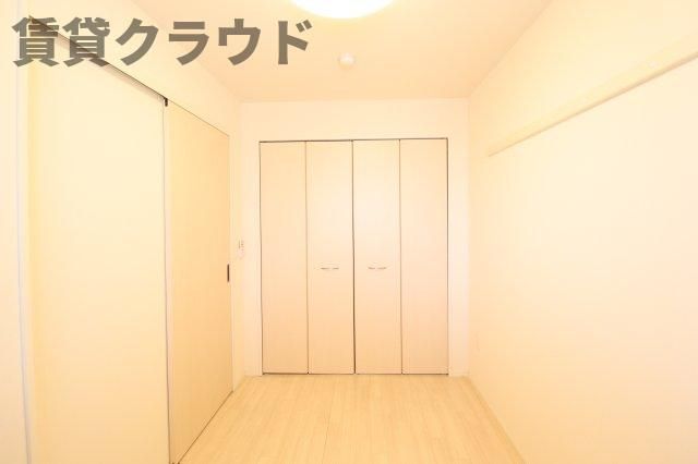 ベッドルーム