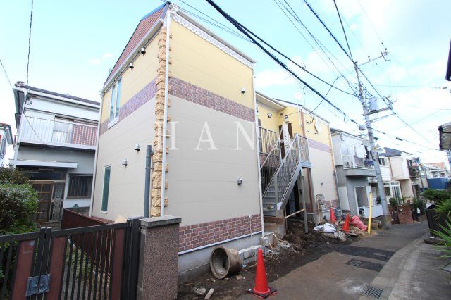 ユナイト石川町パウリスターナの外観画像