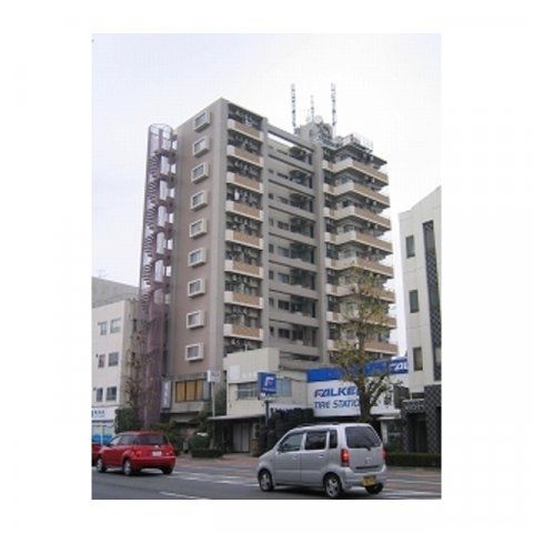 グランピアマンション本荘 202号の外観画像