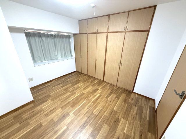 ベッドルーム