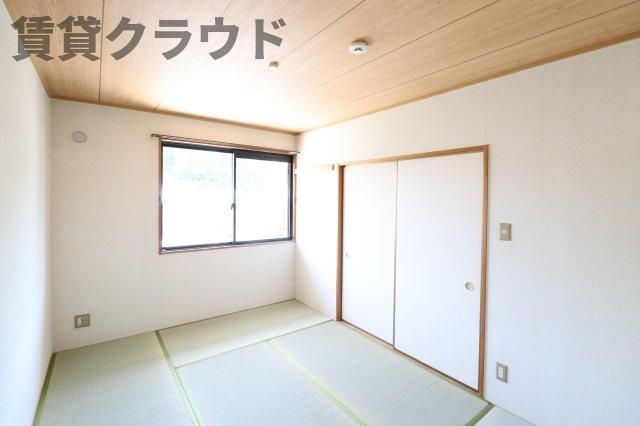 ベッドルーム