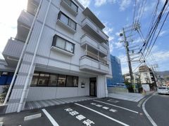 ロイヤルOSの外観画像