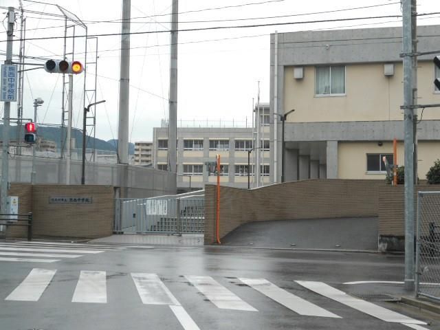 熊西中学校(300m)