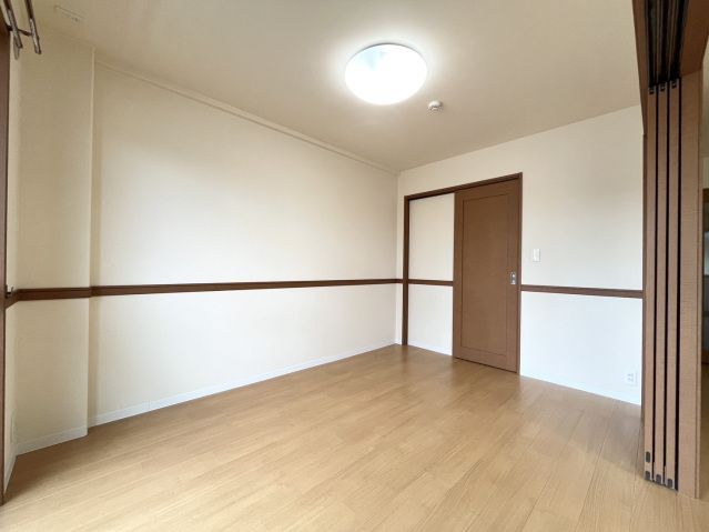 ベッドルーム