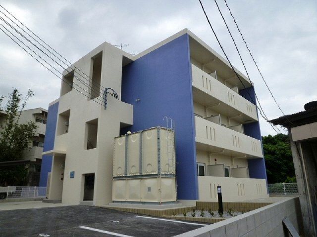 レオパレスキャンパス沖国の外観画像