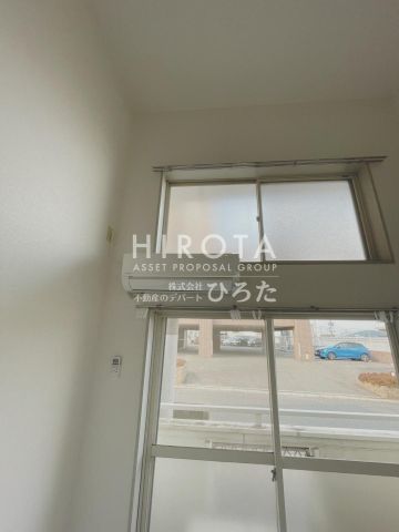 マルショク一枝店 (395m)