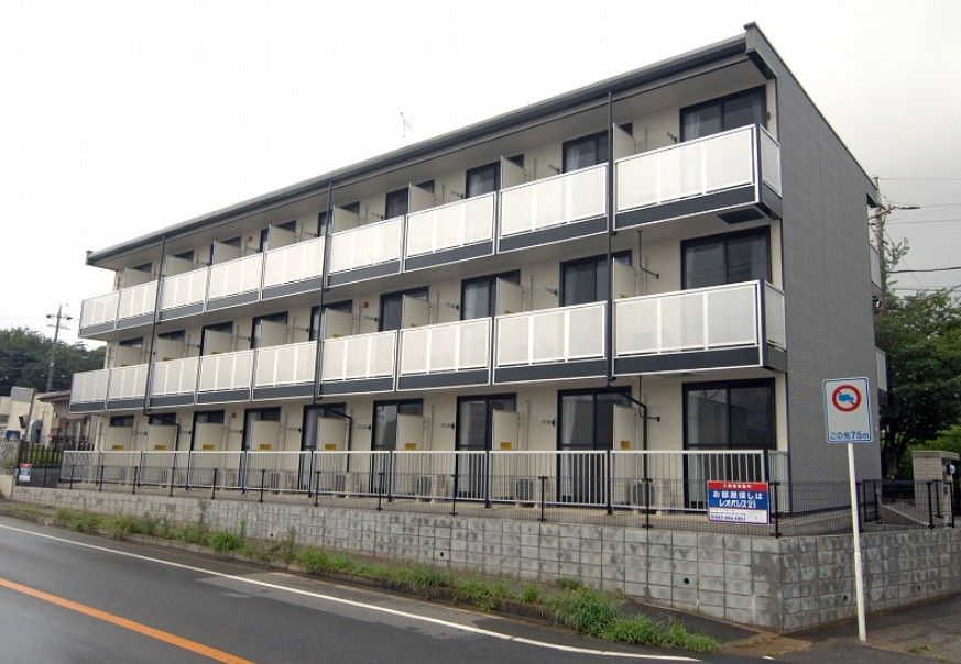 レオパレスひなたの外観画像