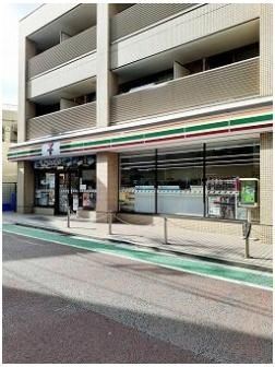 セブンイレブン新宿中井駅前店まで79m