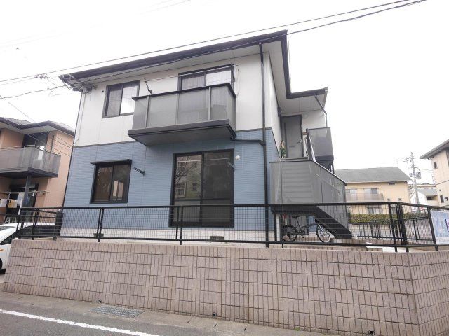 シャルマン咲くら坂E棟の外観画像