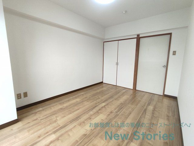 ベッドルーム