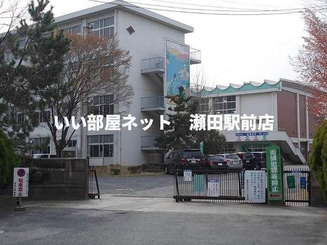 玉川小学校（小学校）まで218m
