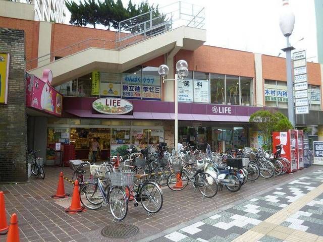 近くに施設あり