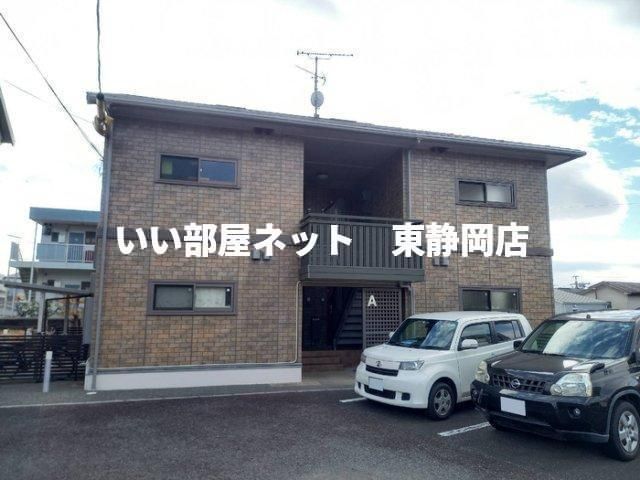 リビングタウン小鹿A棟の外観画像