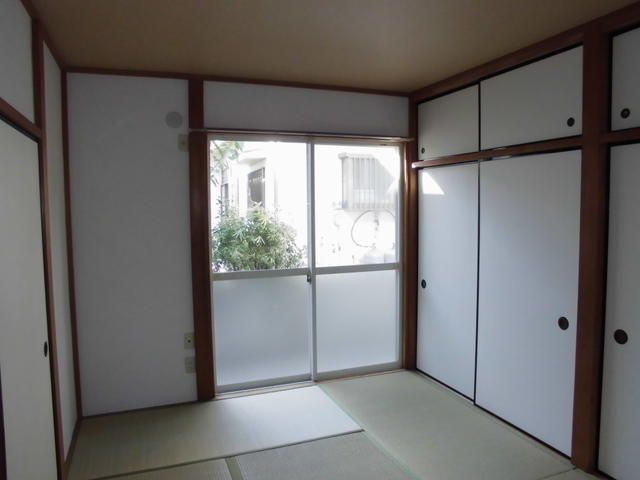 ベッドルーム