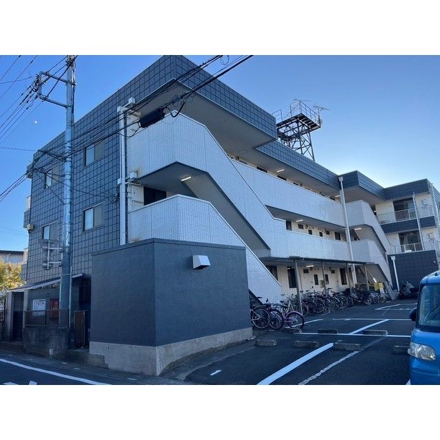 カーヘルハイツの外観画像