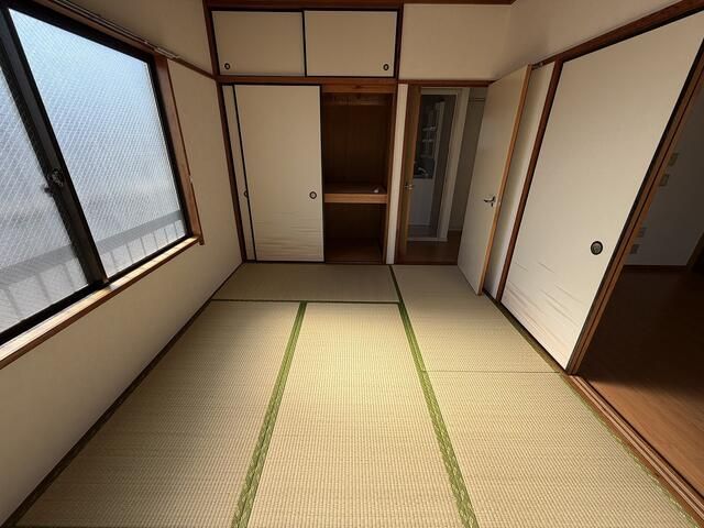 ベッドルーム