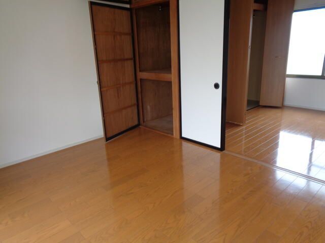 ベッドルーム