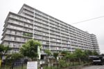 マンハイム佐貫A棟の外観
