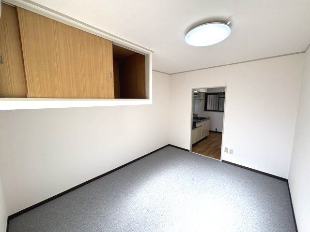 ベッドルーム