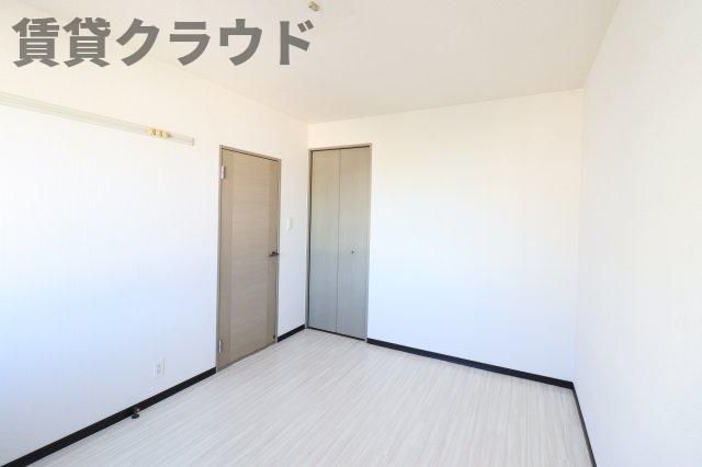ベッドルーム