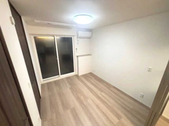 ベッドルーム