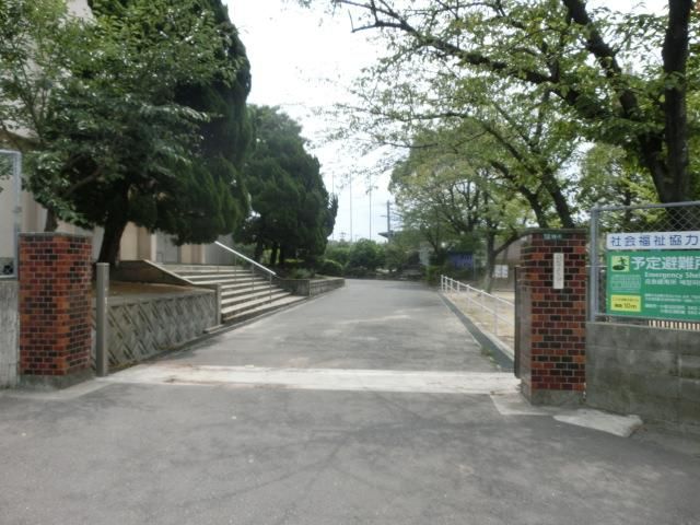 中井小学校(485m)