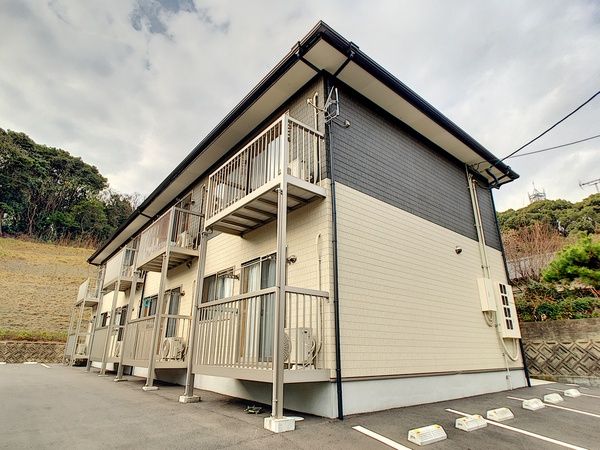 ラフォーレさつき八番館の外観画像