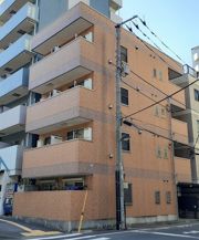 ボン ドゥムールの外観画像