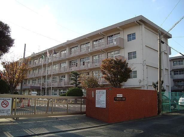 折尾東小学校(504m)