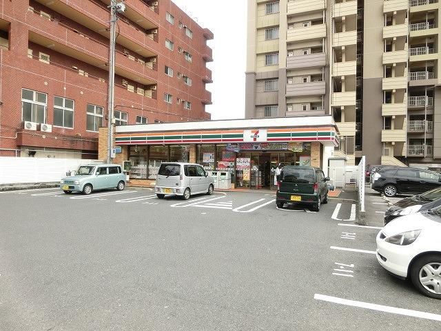 セブン‐イレブン/八幡光明2丁目店(119m)