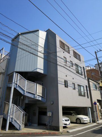 青山ビルの外観画像