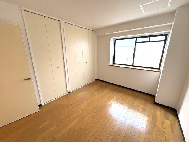 ベッドルーム