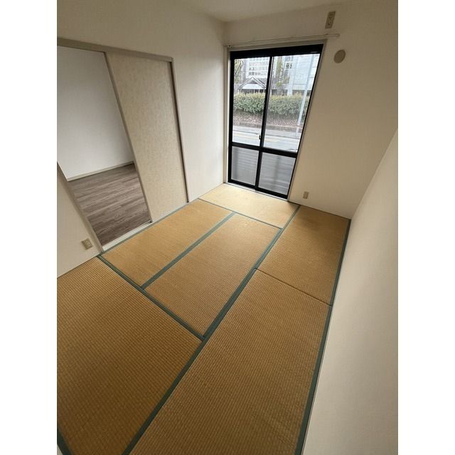 ベッドルーム