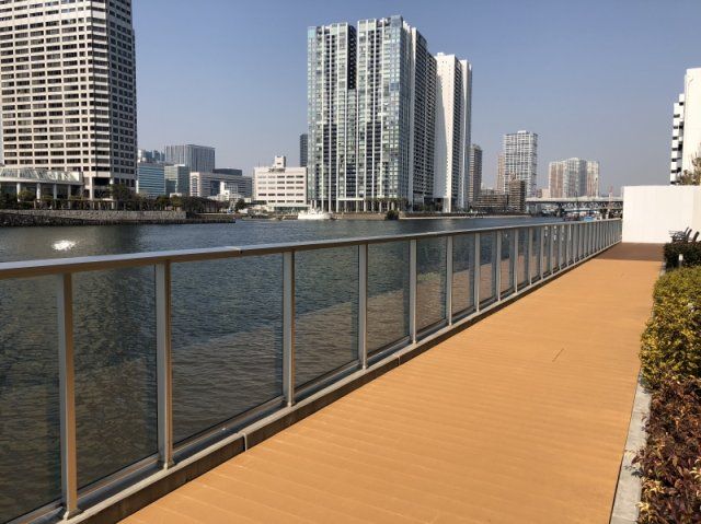 近くに施設あり