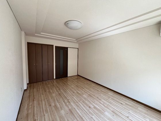 ベッドルーム