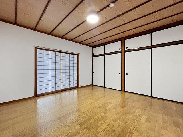 ベッドルーム