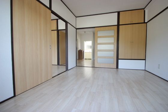 ベッドルーム