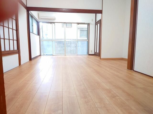 ベッドルーム