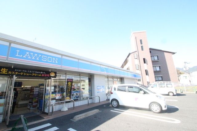 近くに施設あり