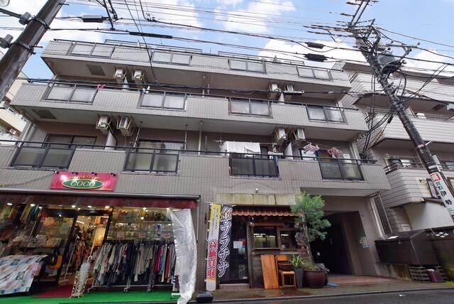 近くに施設あり