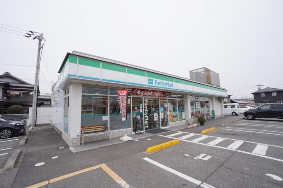 近くに施設あり