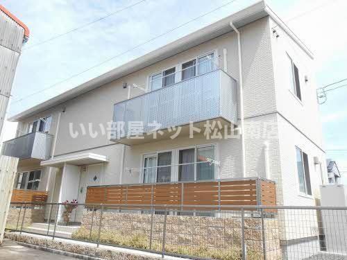 プロヌーヴ高岡の外観画像