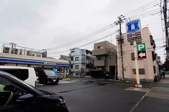 近くに施設あり