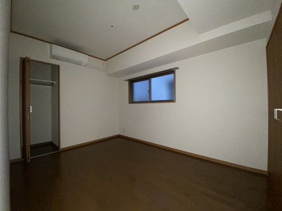 ベッドルーム