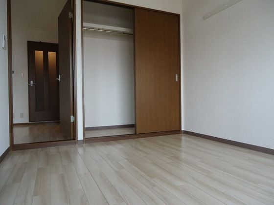 ベッドルーム