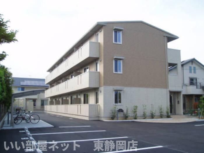 マンダリーナの外観画像