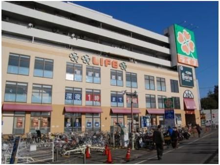 近くに施設あり