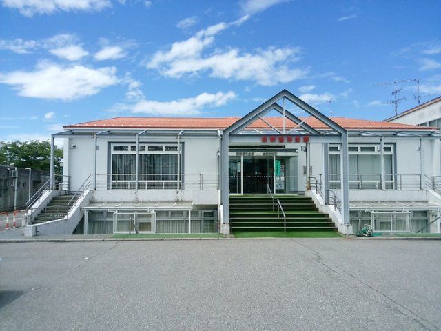 近くに施設あり