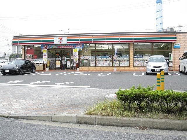 セブン‐イレブン/八幡陣原店(80m)